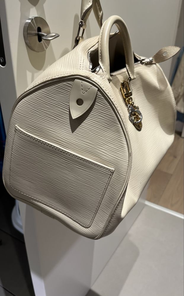 Mala baú Louis Vuitton
