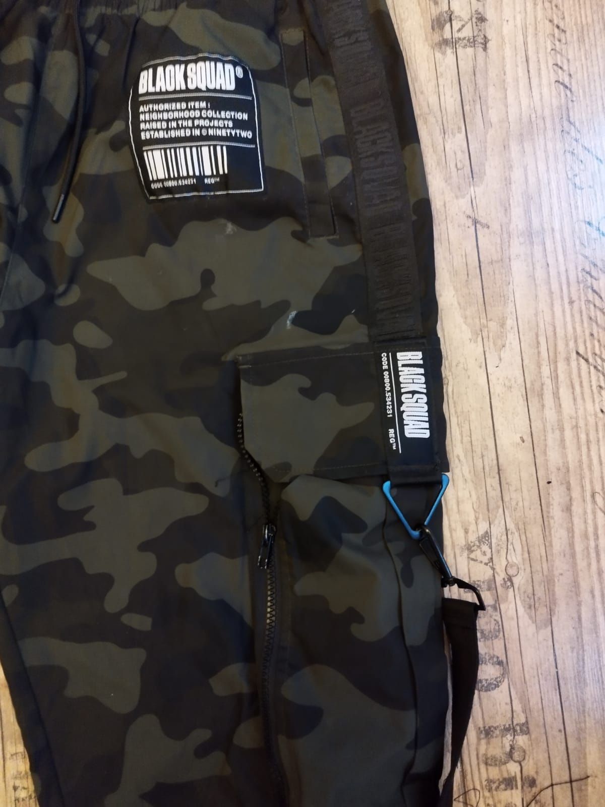 Cargo cropp Black squad M camo