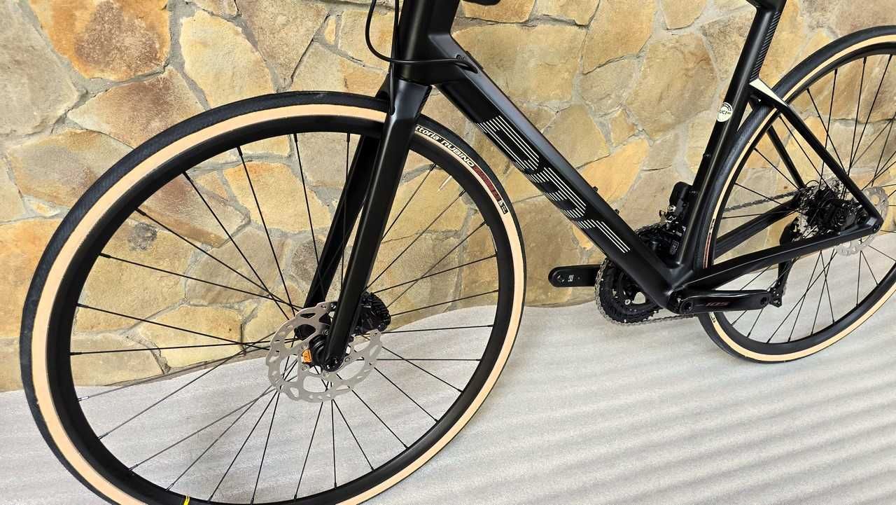 Карбоновий шосейний велосипед BMC Roadmachine 01 FIVE Ultegra Di2