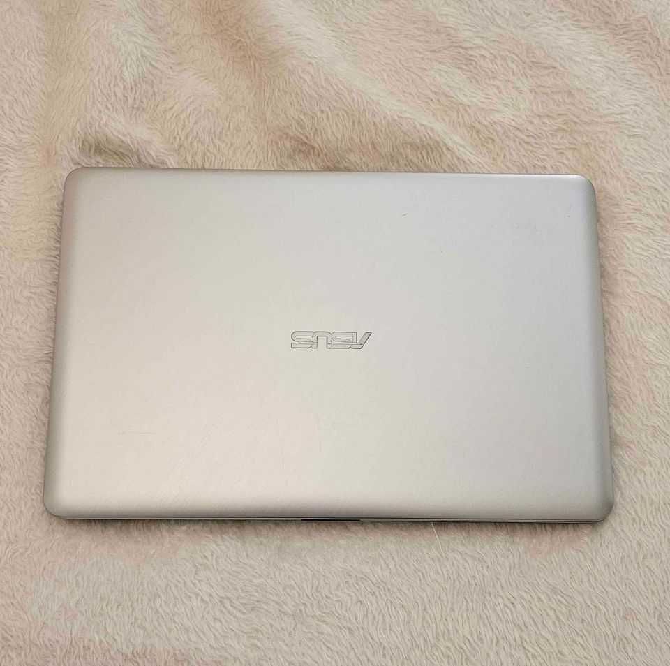 Asus x543u c/ Windows 10 + Office