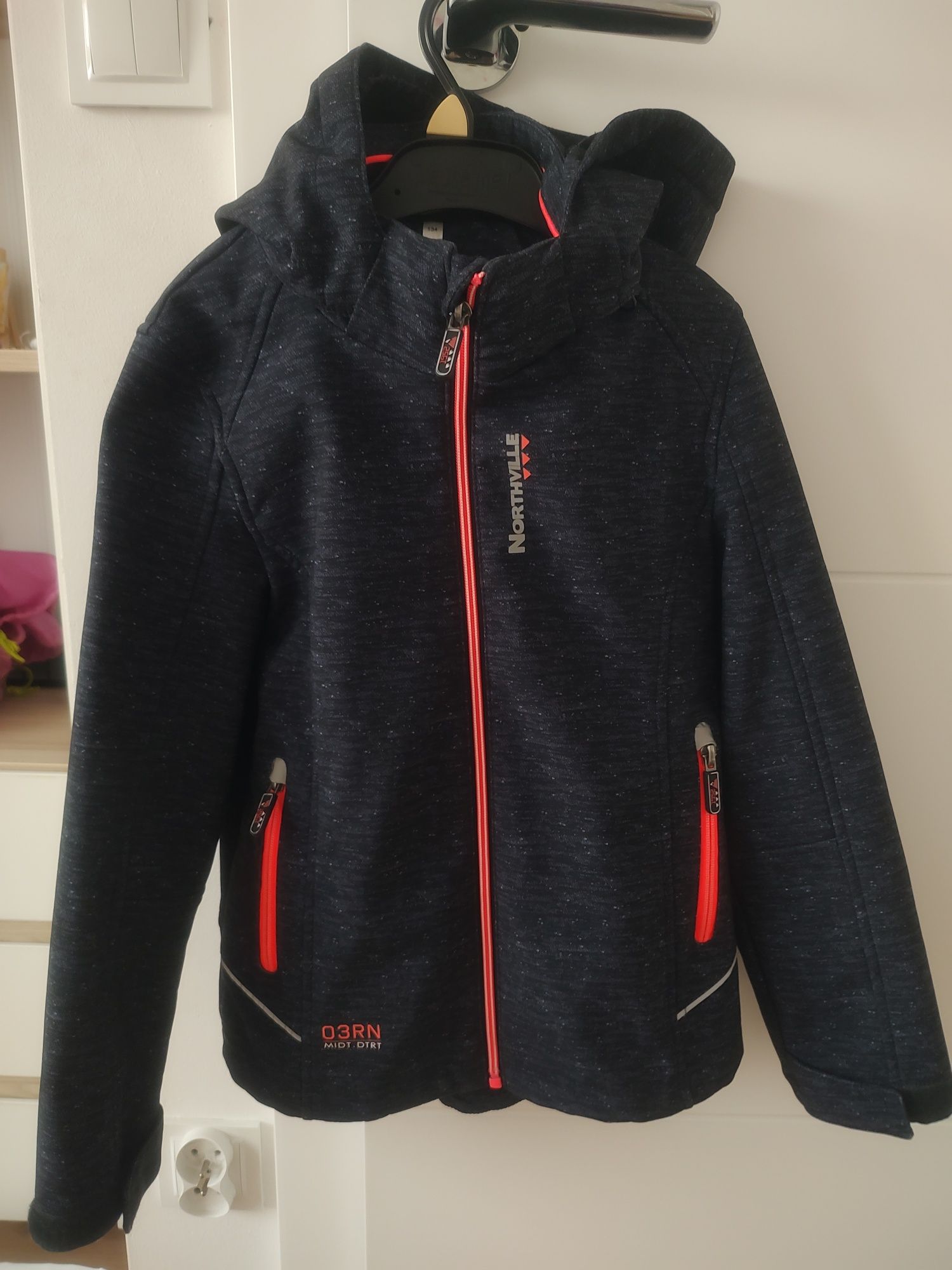 Kurtka Softshell C&A Northville 134 cm