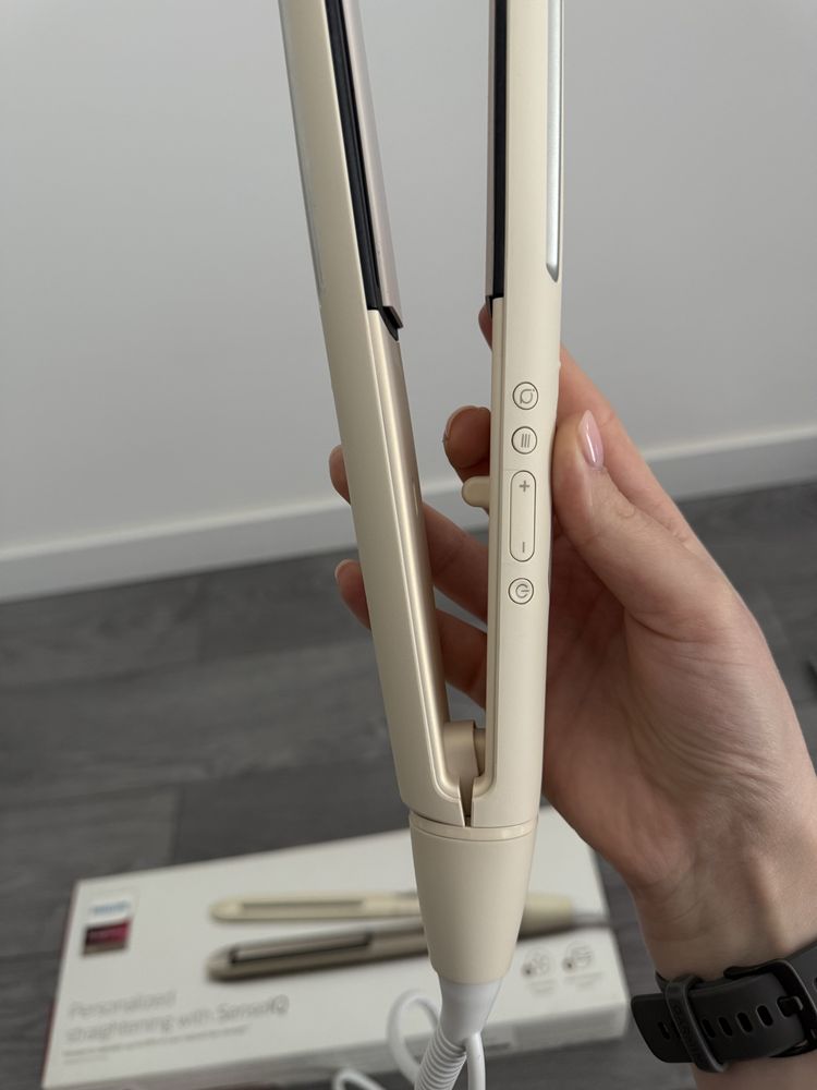 Вирівнювач волосся philips sense IQ