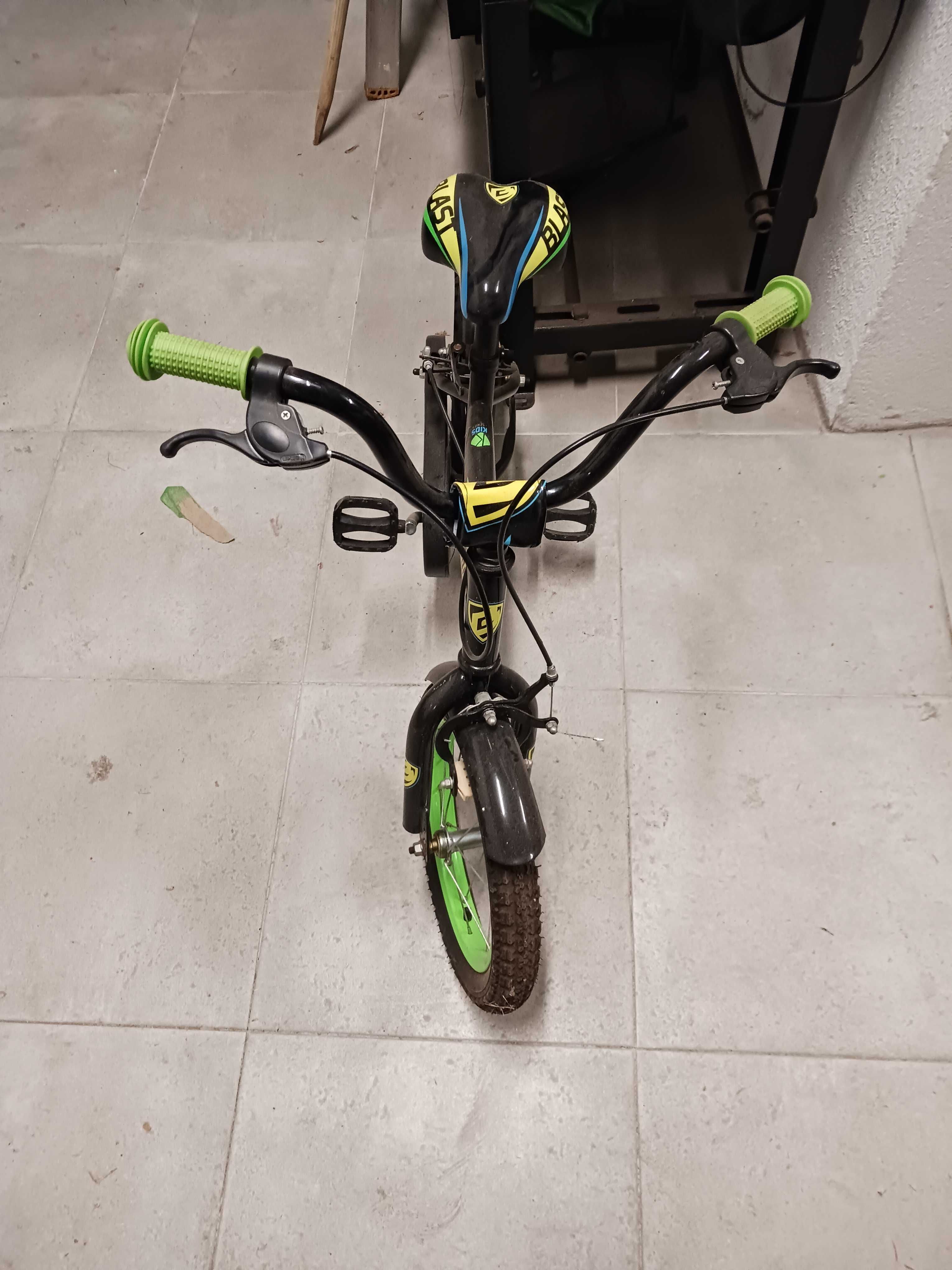 Bicicleta criança com pouco uso