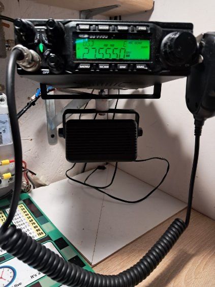 Sprzedam CRT 9900V4