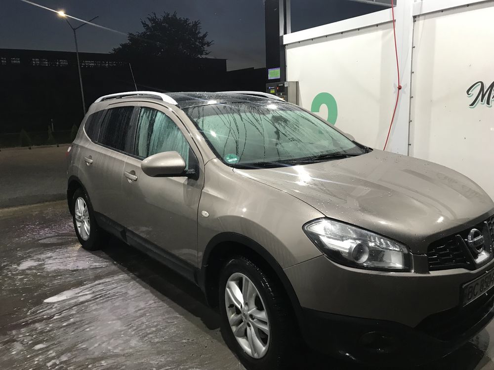 Продам сімейне авто Нісан кашкай +2