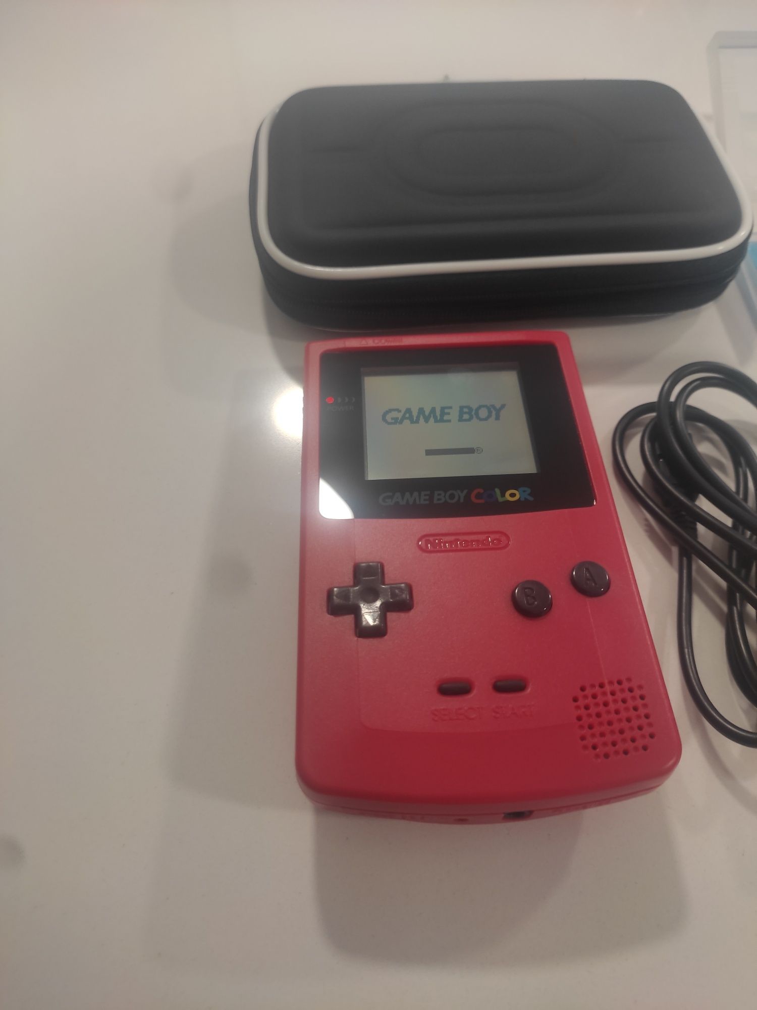 Conjunto Gameboy Color vermelho com 7 jogos Pokémon cabo link e bolsa