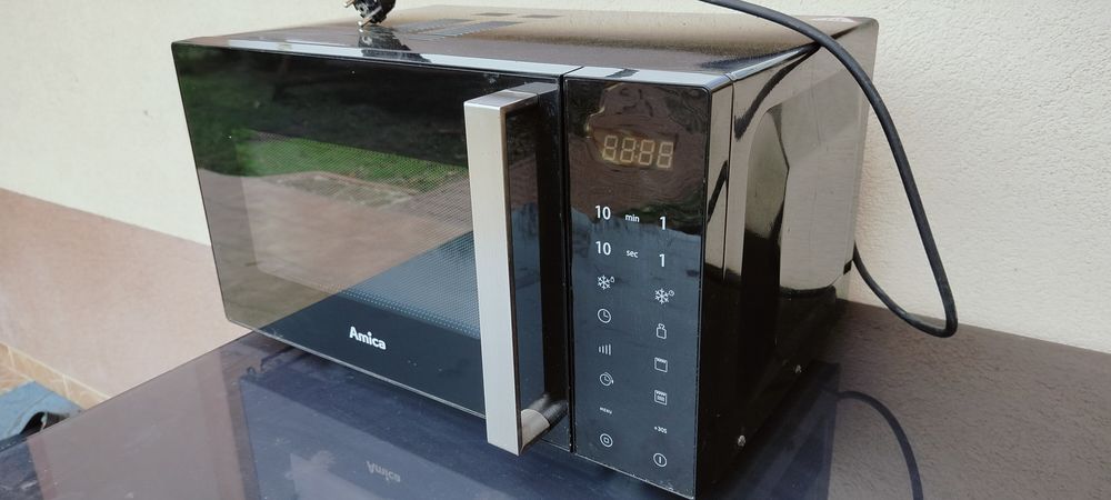 Kuchenka mikrofalowa Amica