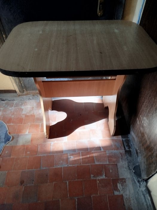 Кухонный столик бу