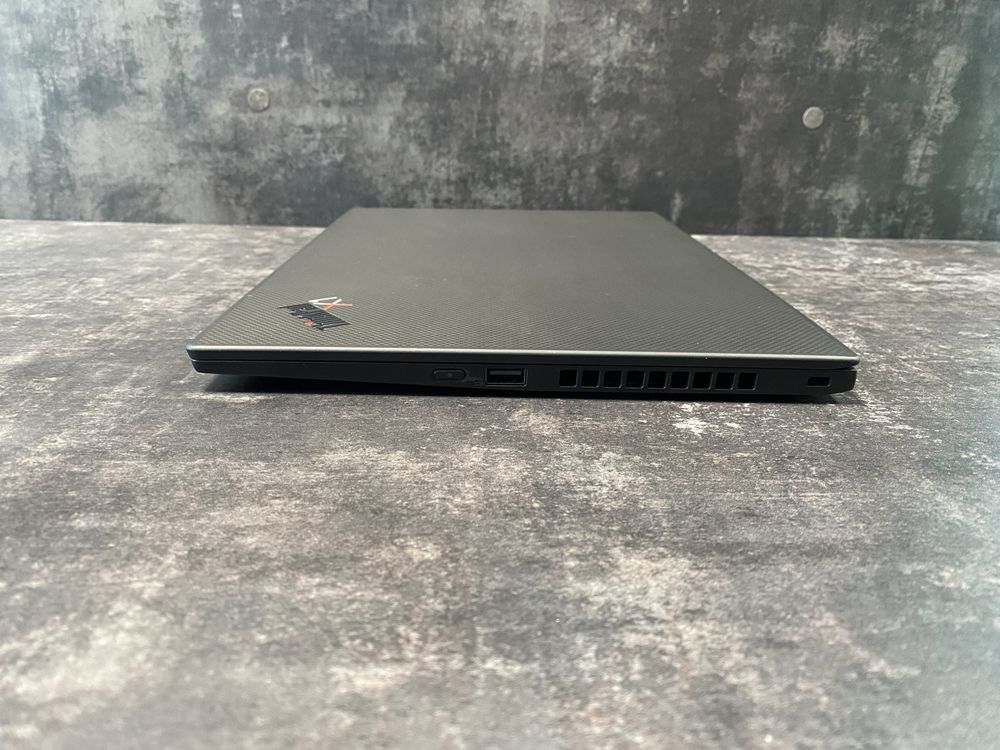Lenovo ThinkPad X1 Carbon 8 Gen i7-10510u 16RAM 512Gb 4k 14” IPS