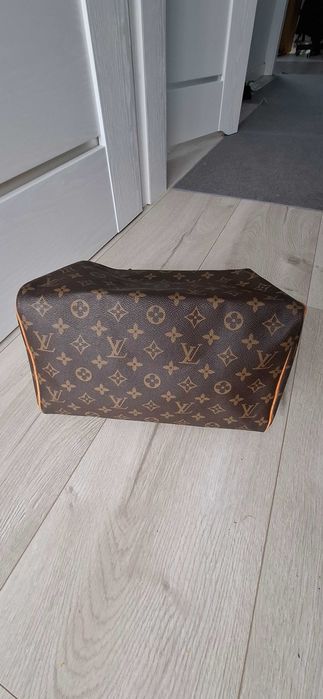 Torebka kuferek Vuitton