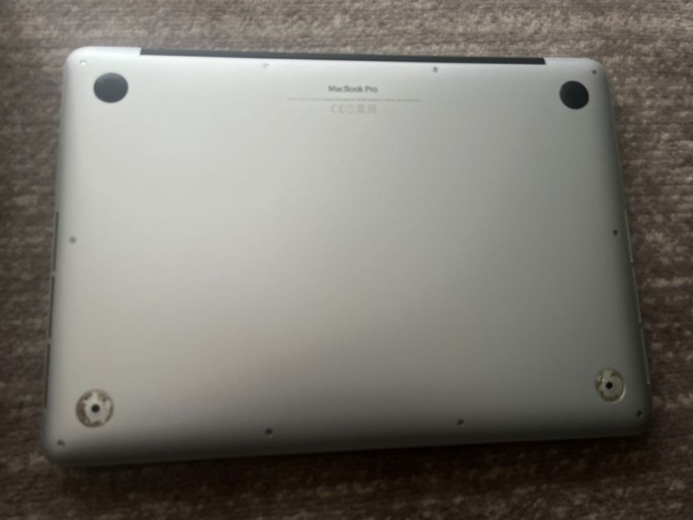 MacBook Pro 13” 205 sem disco, com caixa e carregador originais