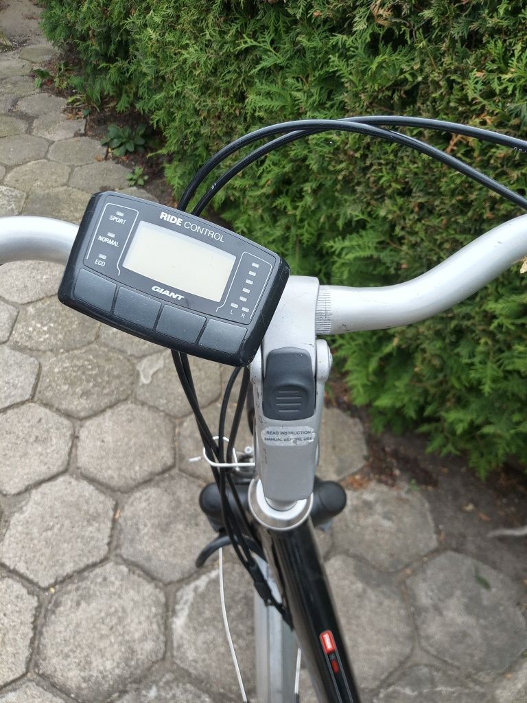 Rower elektryczny Giant Twist 1 bateria rozmiar M