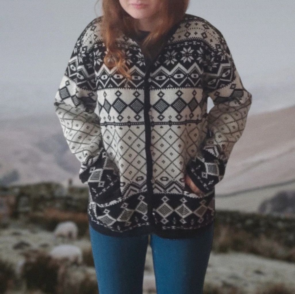 Sweter kardigan rozpinany ugly sweater biało-czarny