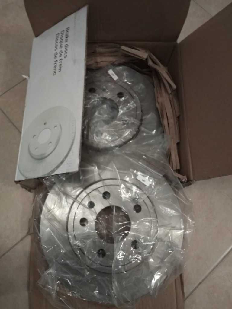 Tarcze klocki hamulcowe Delphi audi a4 seat exeo