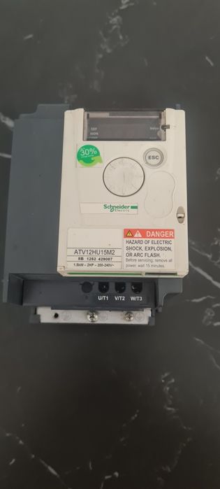 ПЕРЕТВОРЮВ.ЧАСТОТИ ATV12 1.5кВт 240В 1Ф, Schneider Electric ATV12HU15M