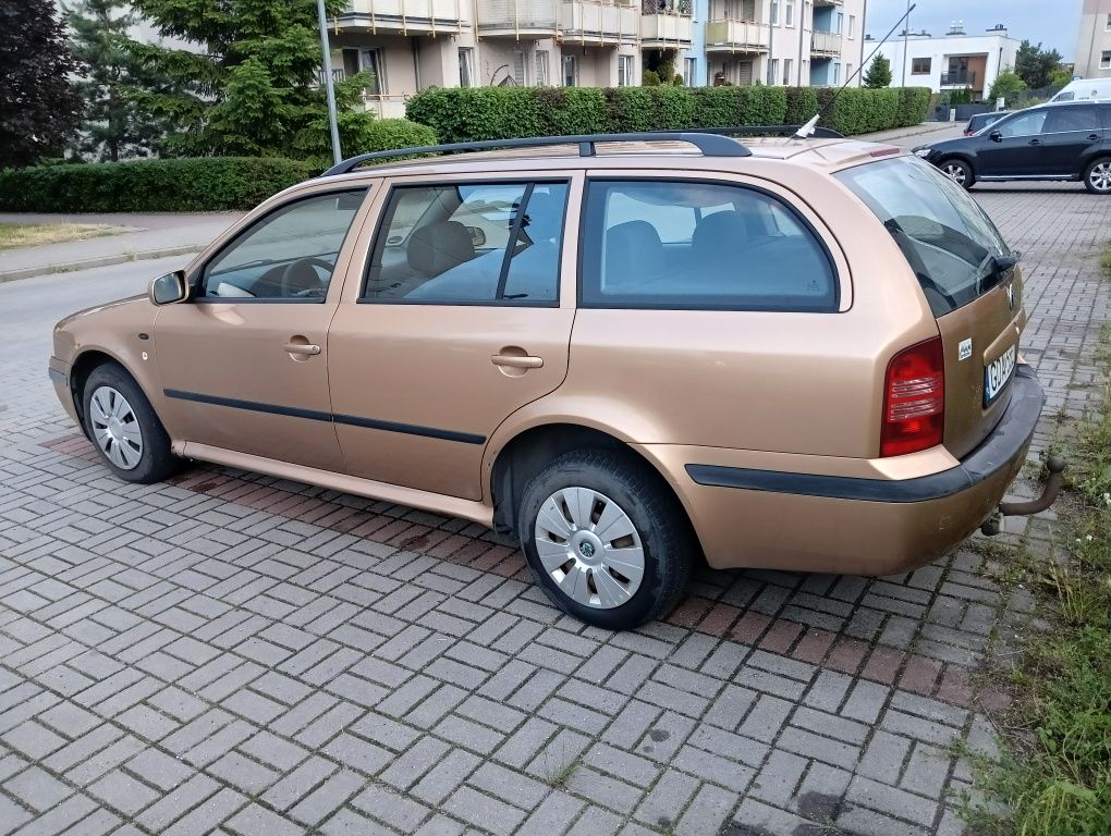 Skoda octavia 1.6 kombi hak