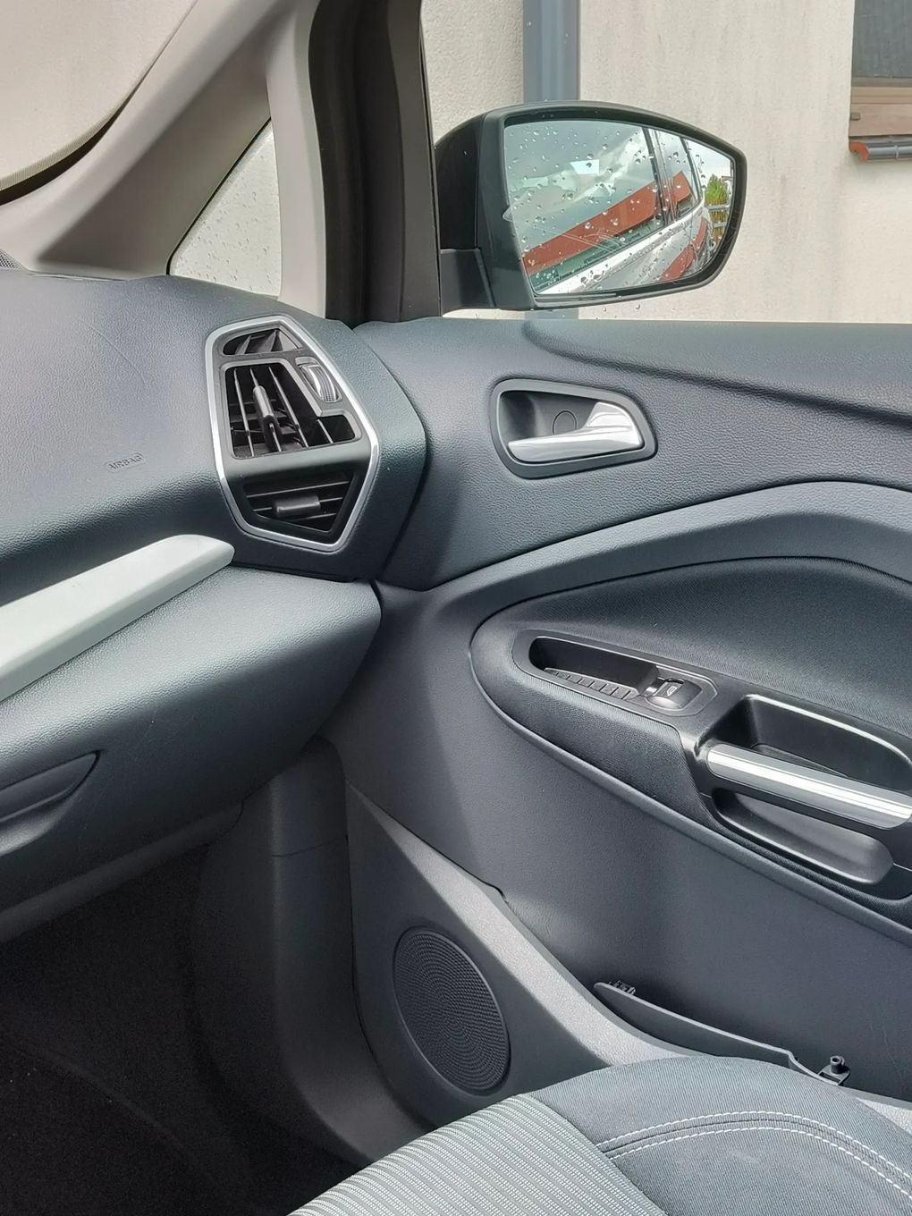 Ford C-MAX Sprzedam Forda C-Max-a w dobrym stanie technicznym.