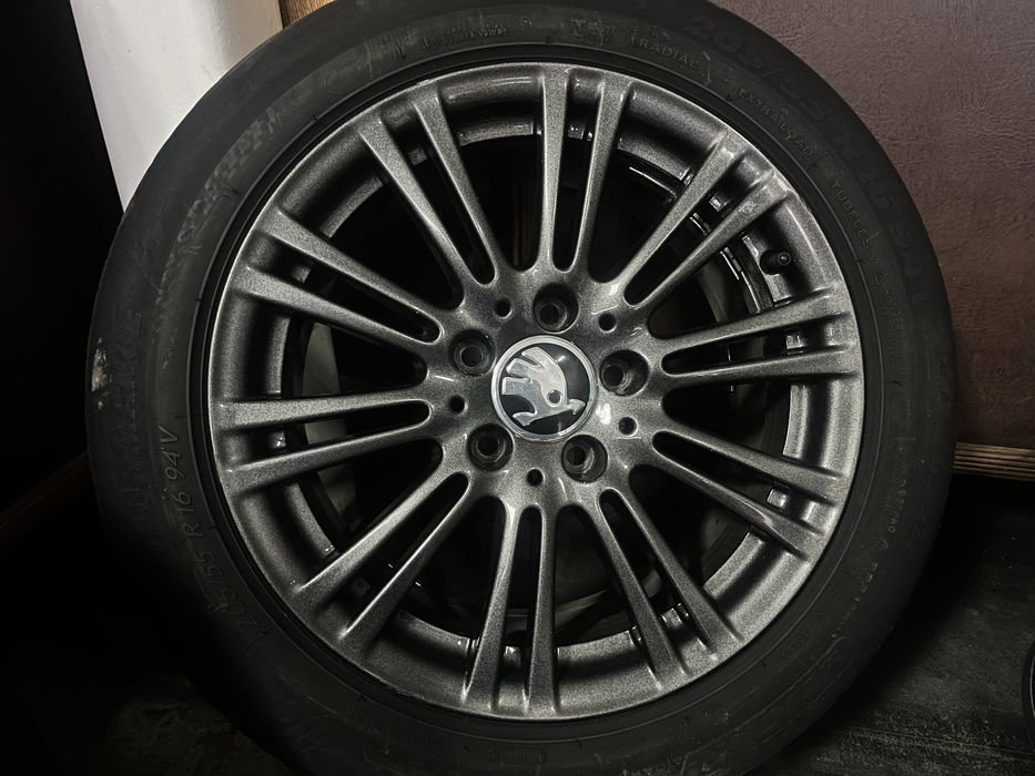 Диски 5х112 r16 7.5j гума 205/55/16 tigar