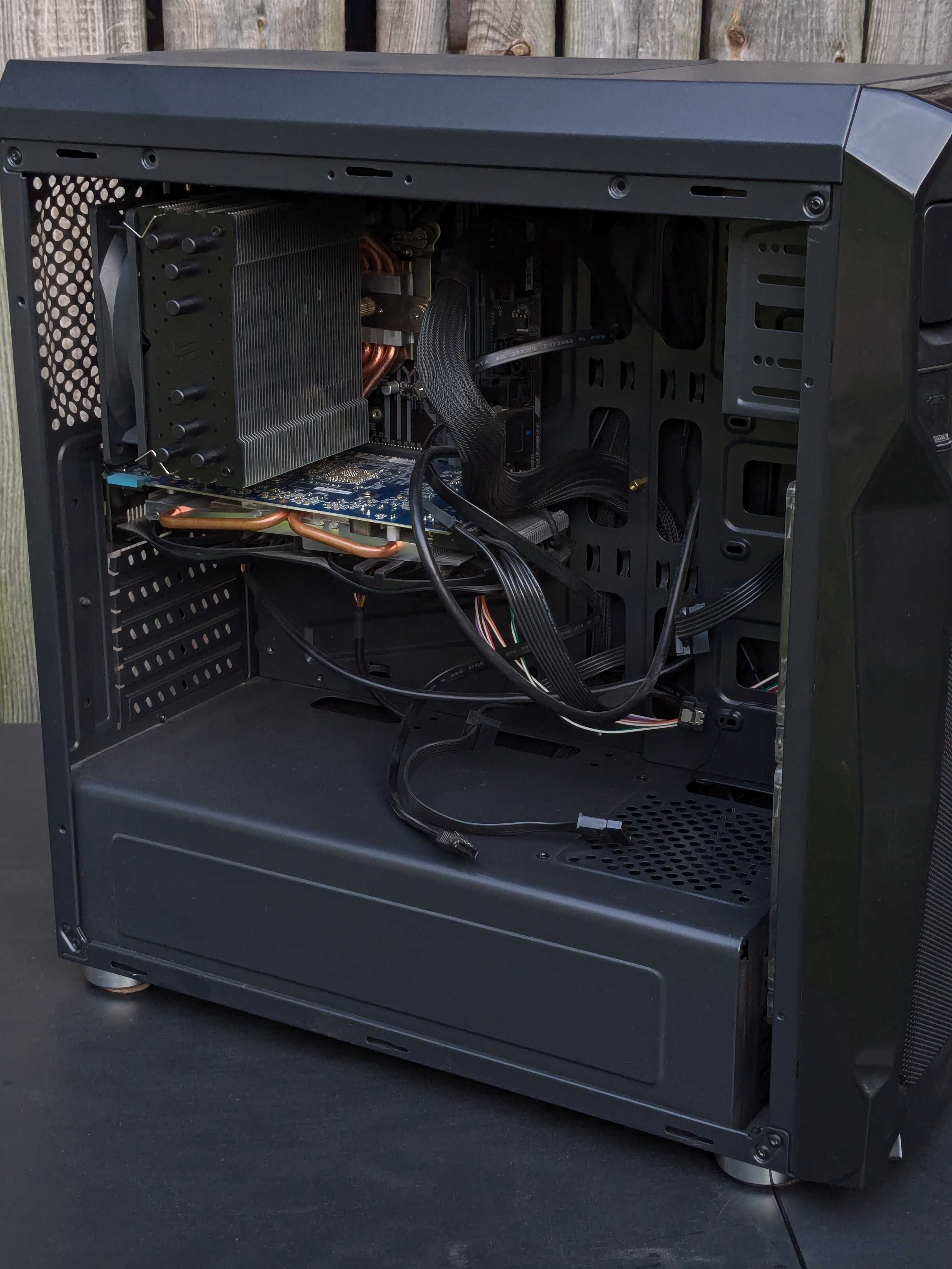 Komputer stacjonarny i3-8100, Gigabyte Radeon HD7850