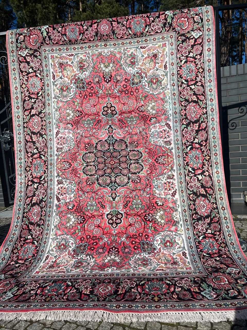 Nowy dywan perski jedwabny Ghoum 275x180 galeria 30 tys