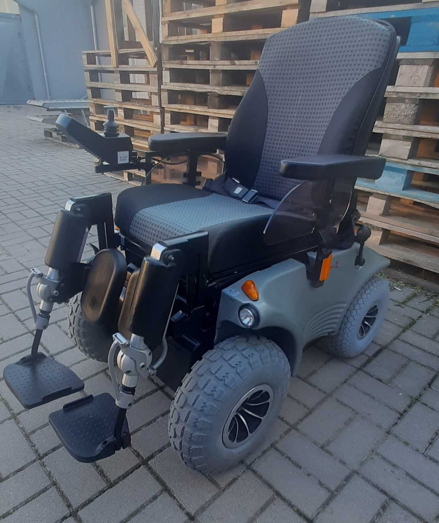 Skuter wózek inwalidzki elektryczny skutery wózki Invacare Orion