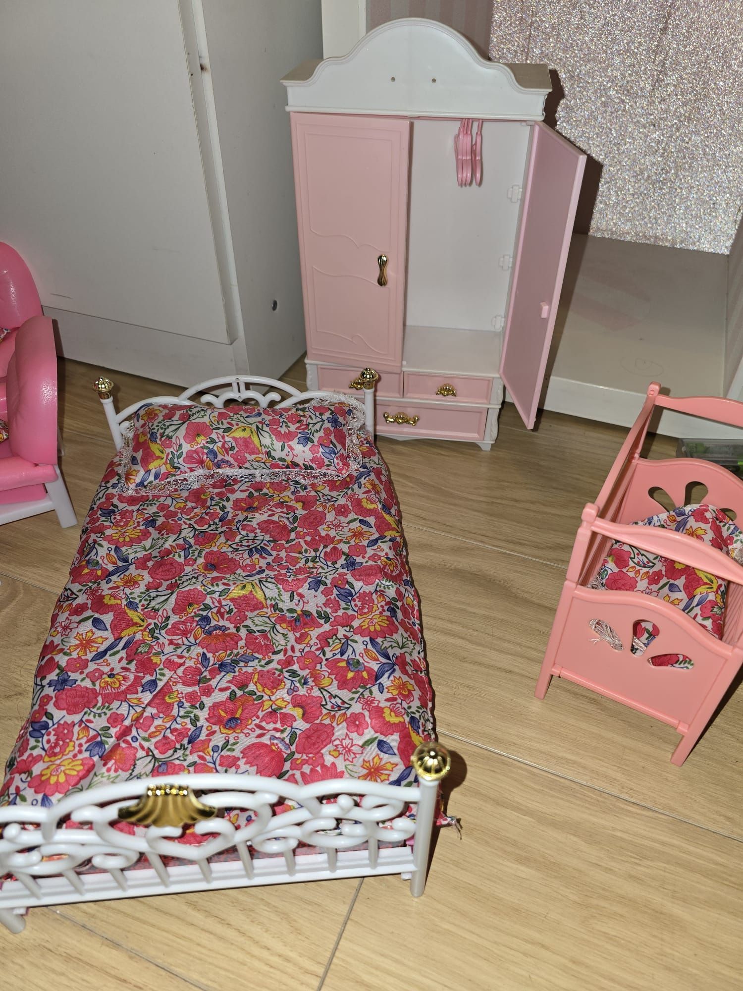 Domek dla lalek barbie regał kallax