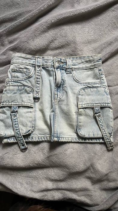 спідниця BERSHKA