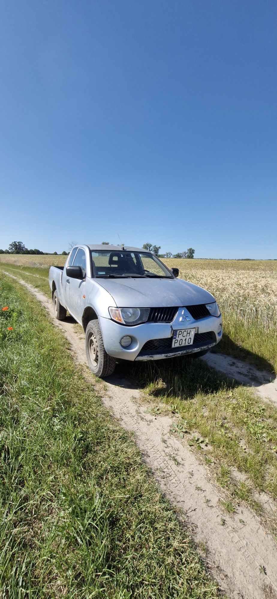 Mitsubishi L200 2.5 TD długa paka