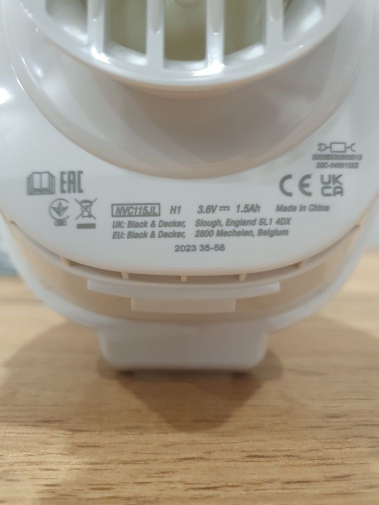 Odkurzacz ręczny bezprzewodowy Black&Decker