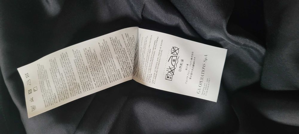 Czarna elegancka sukienka wizytowa Armani Jeans, roz 36