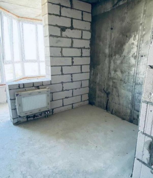 Видова 2-кв-ра в елітній новобудові. Центр. Панорама на річку.