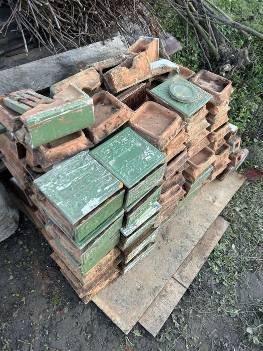 Кафель від пічки зелений, коричневий