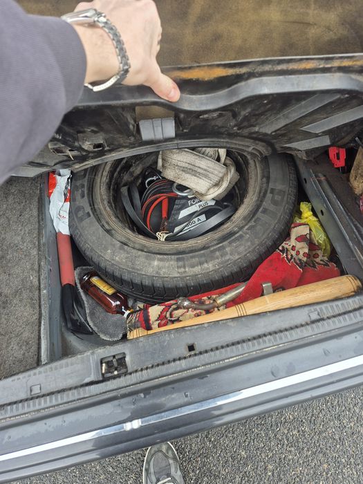 Продам Мерседес 124 2л бензин