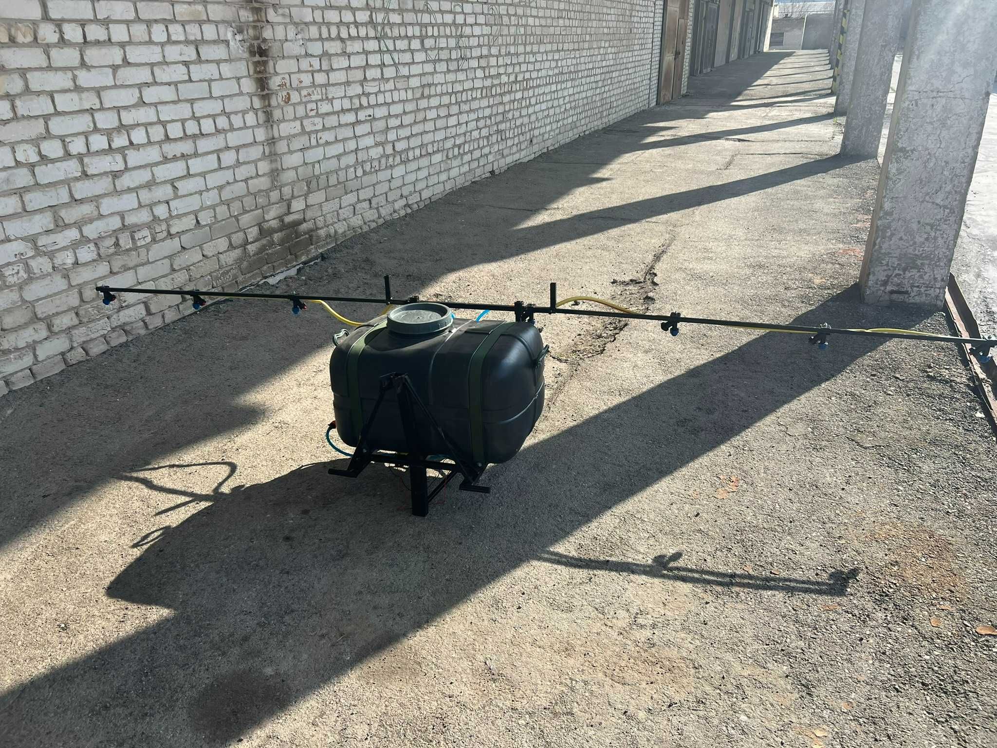 Оприскувач 130 лт, мінітрактор, обприскувач, опрыскиватель,3-точка .