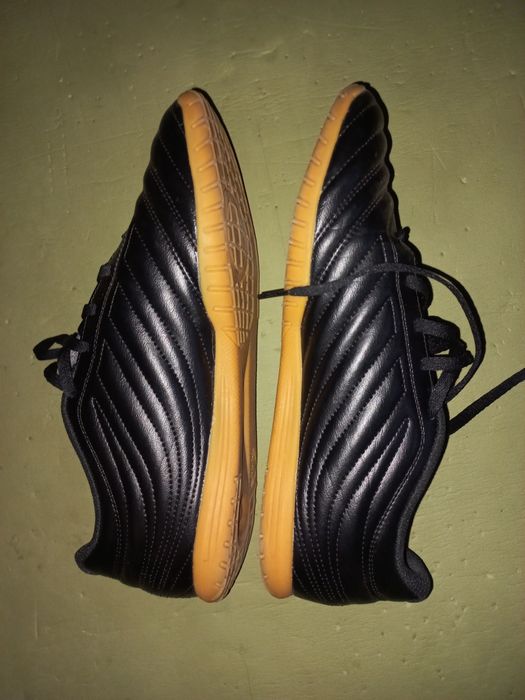 Обувь для спорту