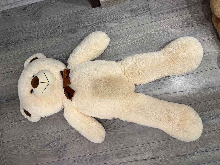 Продам плюшевого мишку