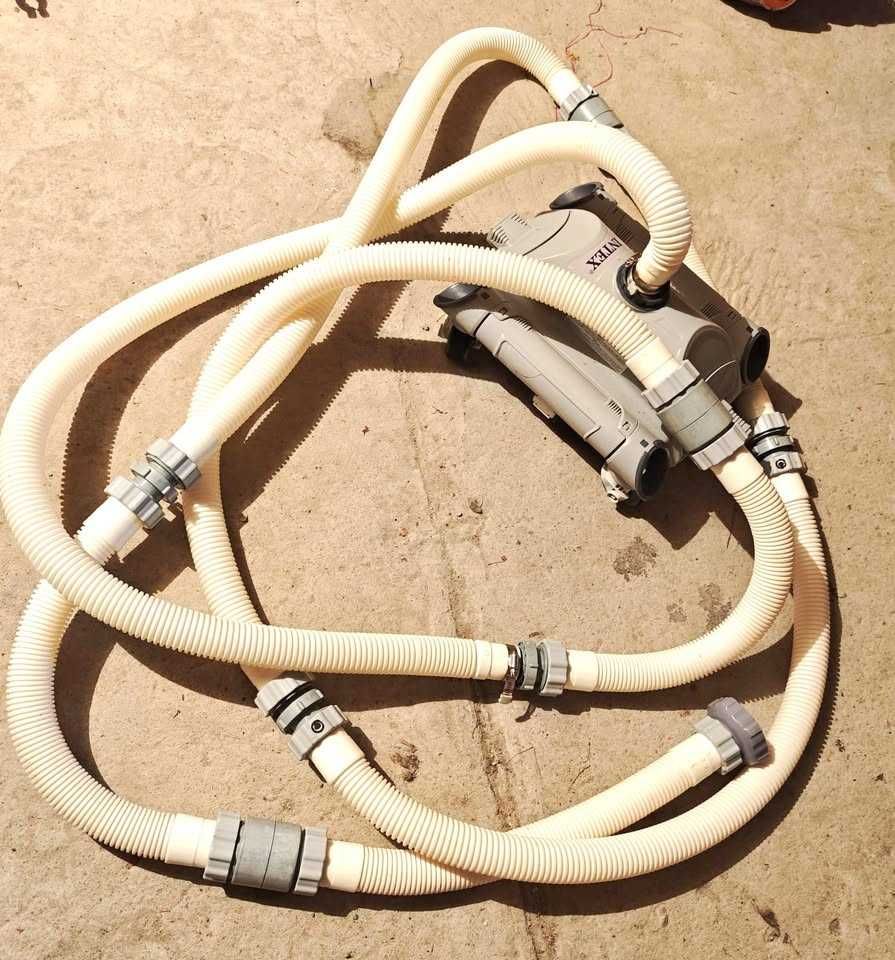 Odkurzacz basenowy Intex 28001