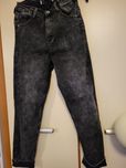 Spodnie damskie czarne jeans.