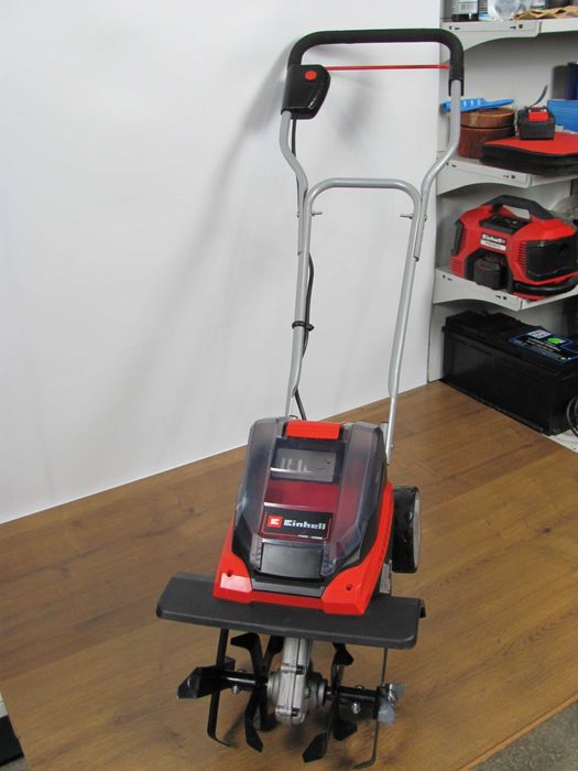 Культиватор серії Expert Einhell GE-CR 30 Li привезено з Німеччини