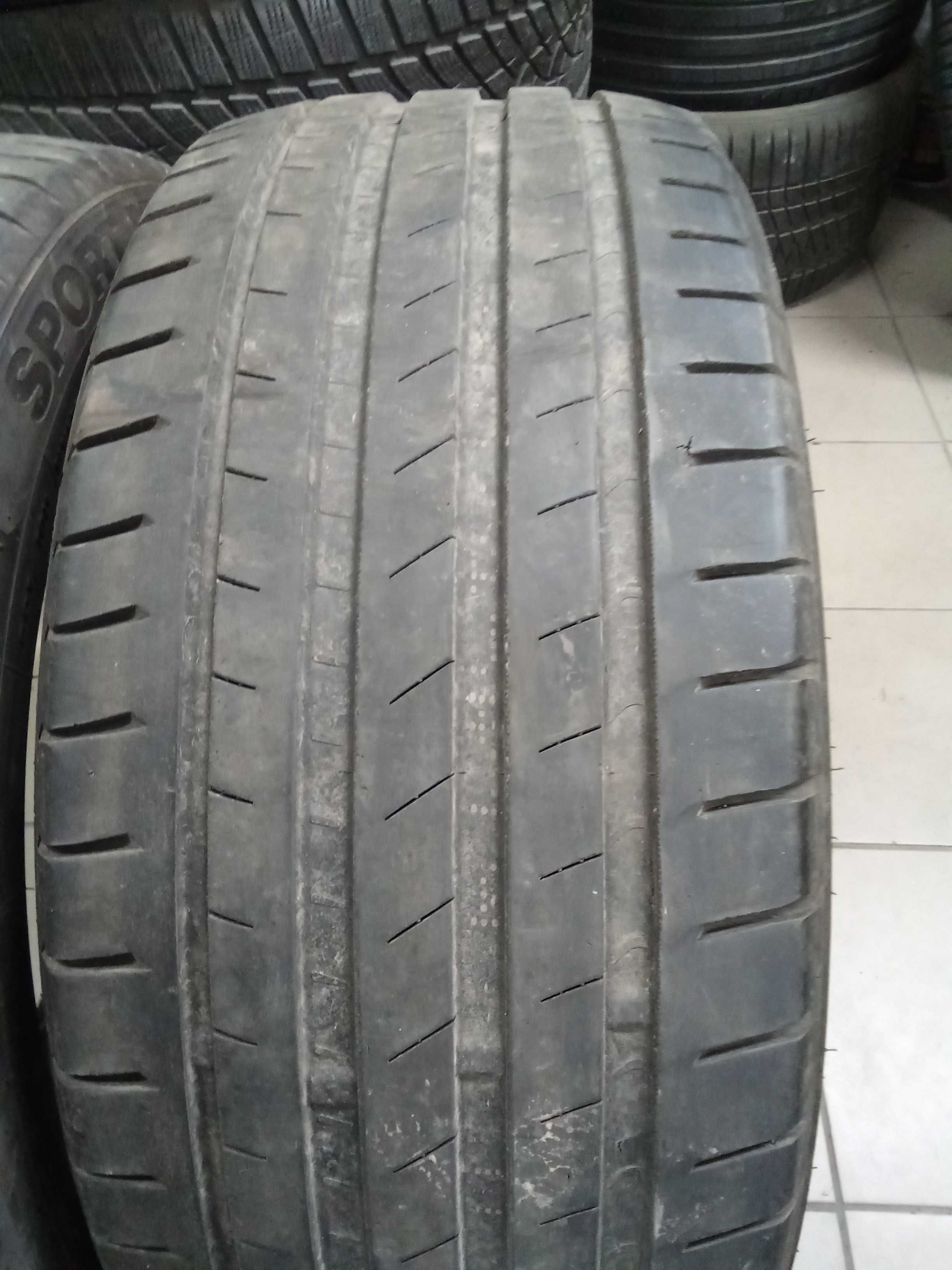 245/45 R19 2 sztuki 22r