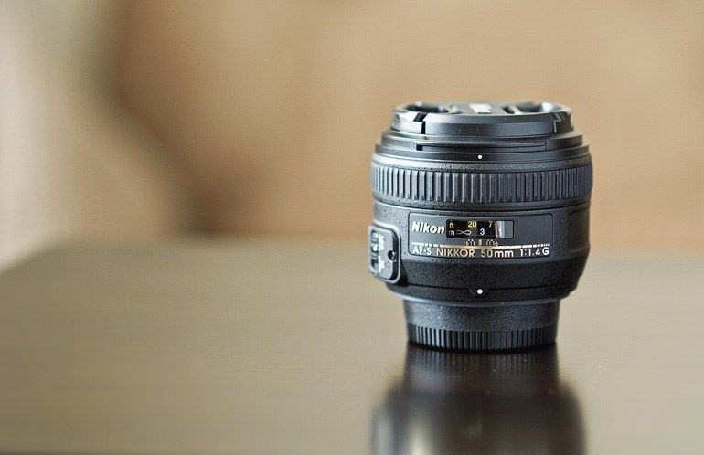 Nikon AF-S 50mm f / 1.4G
Об'єктив Nikon AF-S 50mm f/1.4G