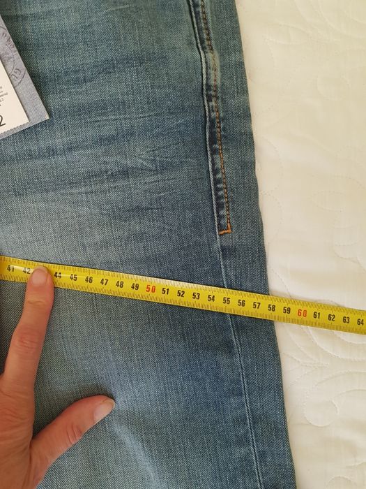 Нові чоловвчі джинси фірми Colins