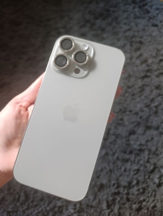 Продам айфон 16 про Макс 256 ГБ