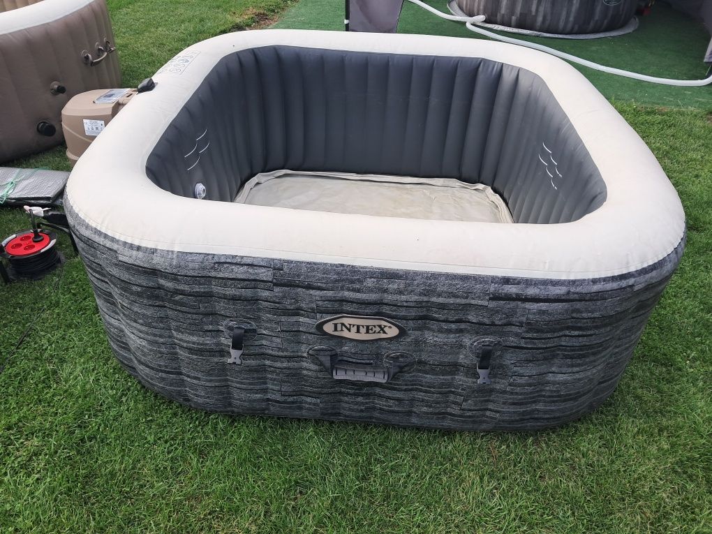 Jacuzzi Intex Chevron Deluxe
