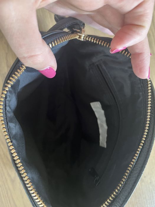 Mała czarna torebka