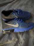 Nike air max sequent