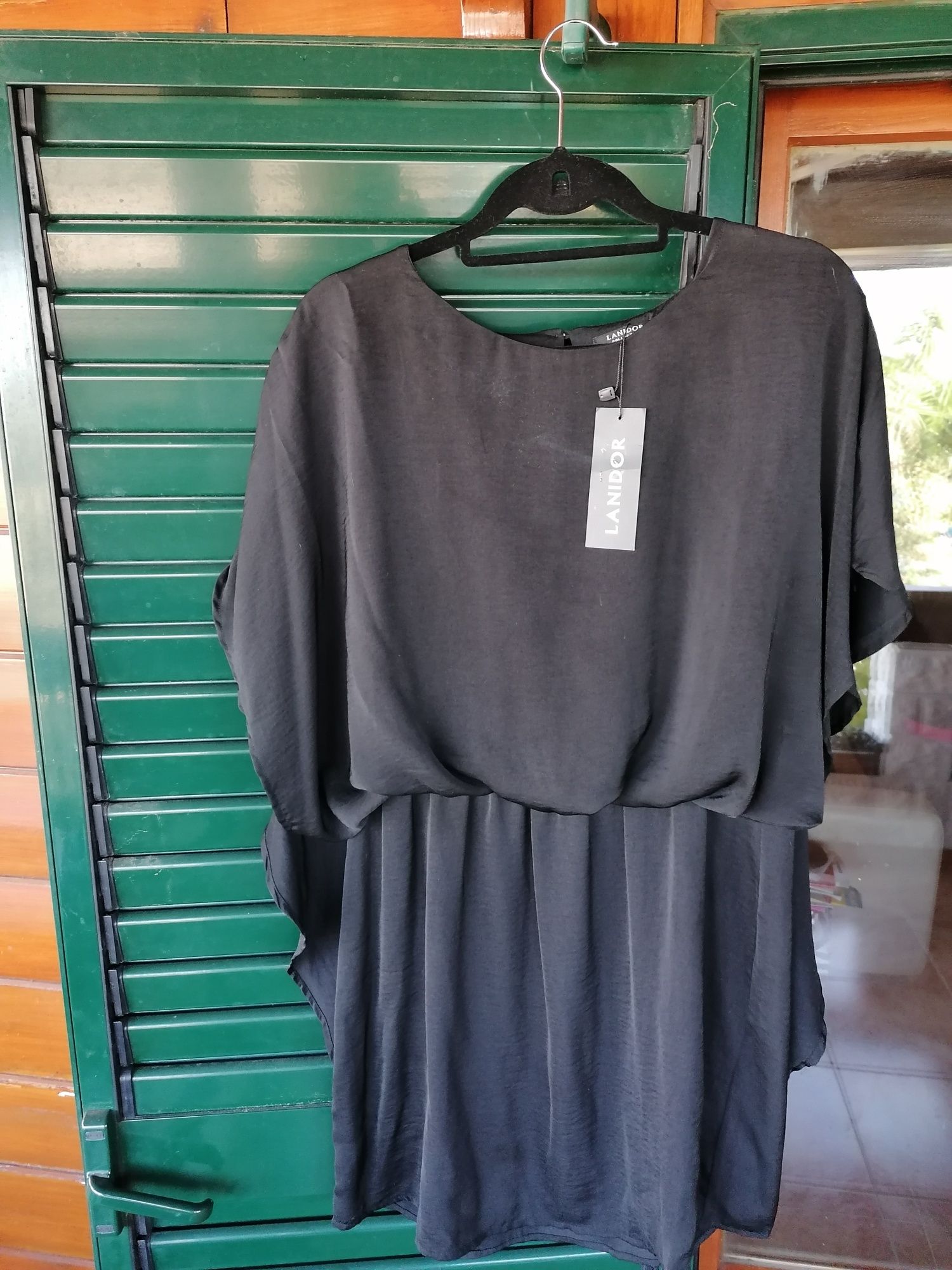 Vestido preto Lanidor novo com etiqueta