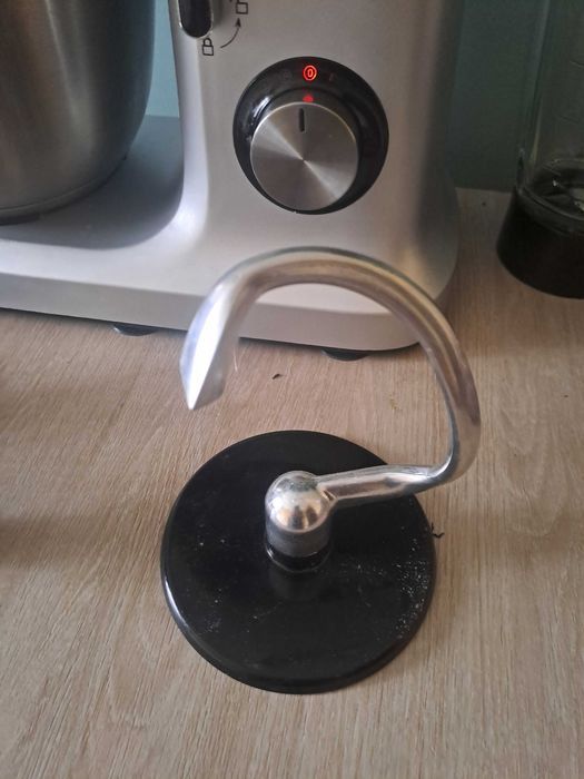 Mikser planetarny Hoffen 1200W z blenderem i misą 6 l ( uszkodzony ?)