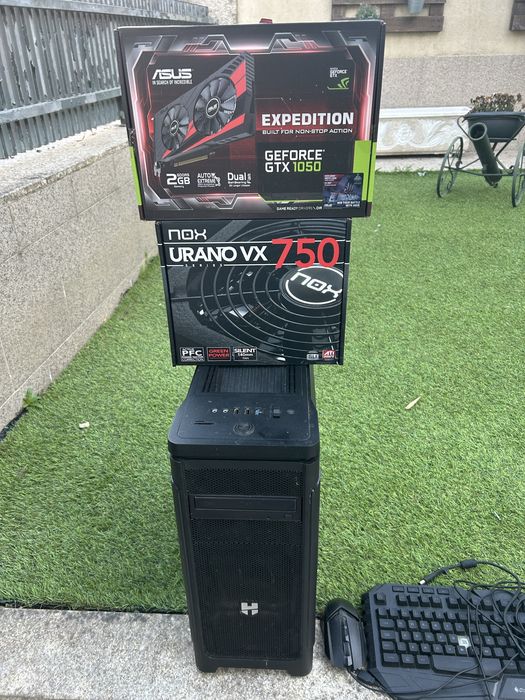 Torre Gaming , vendo por falta de uso