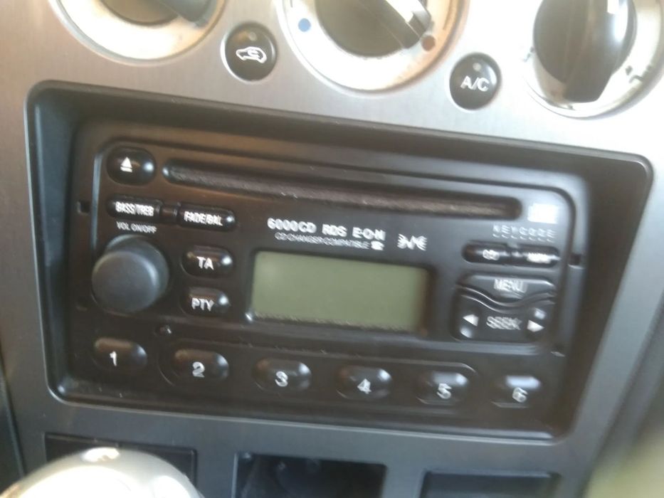 Ford Mondeo MK3 radio